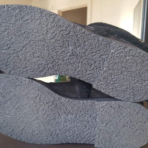 Louis Vuitton Women's Suede Boots - Picture 4 of 9